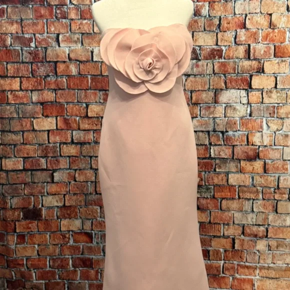 Badgley Mischka Pink Strapless Scuba Gown with Oversized Rosette – Size 8 - Picture 2 of 5